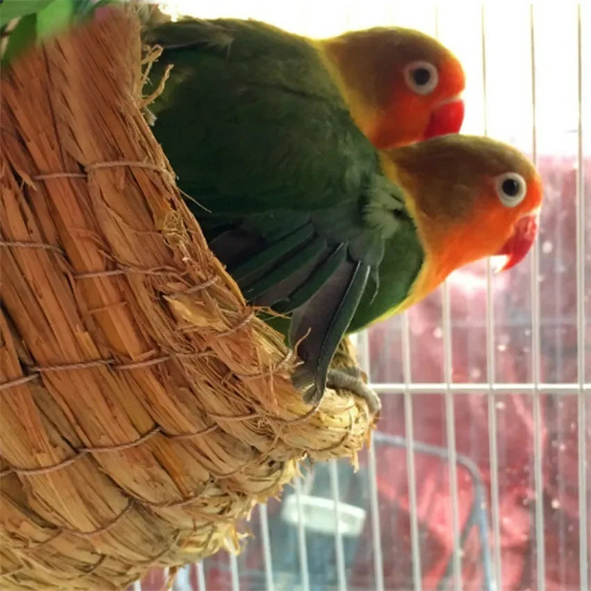 Handmade Natural Straw Bird Nest House – Cozy Woven Shelter for Pigeons, Parrots & Small Birds